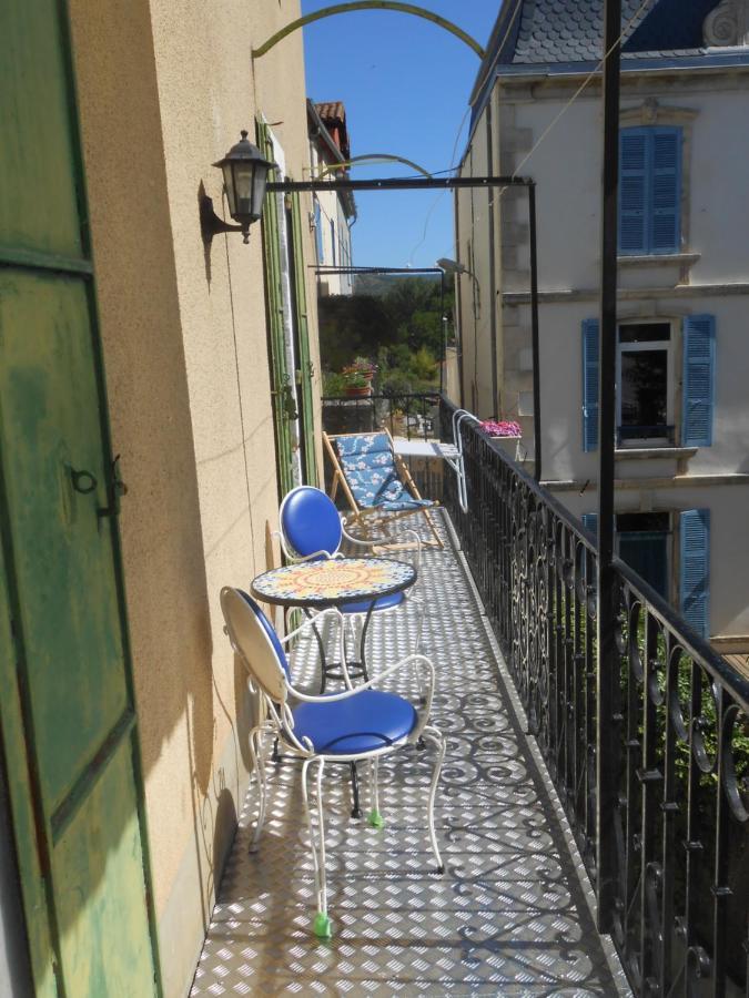 Maison de village spacieuse et agréable Saint-Georges-de-Luzençon Extérieur photo