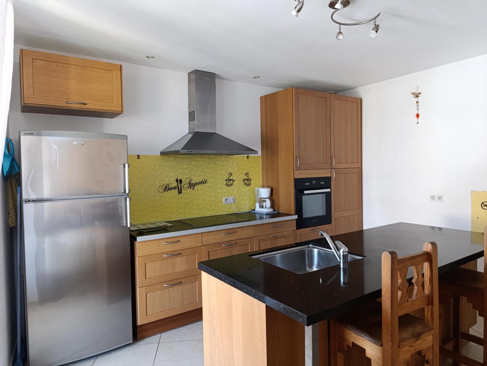 Maison de village spacieuse et agréable Saint-Georges-de-Luzençon Extérieur photo