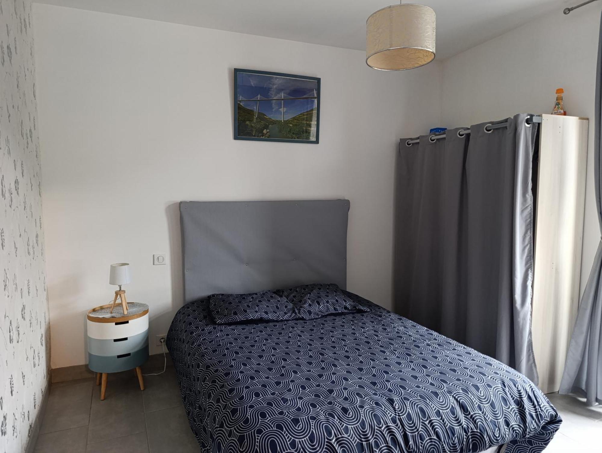 Maison de village spacieuse et agréable Saint-Georges-de-Luzençon Extérieur photo