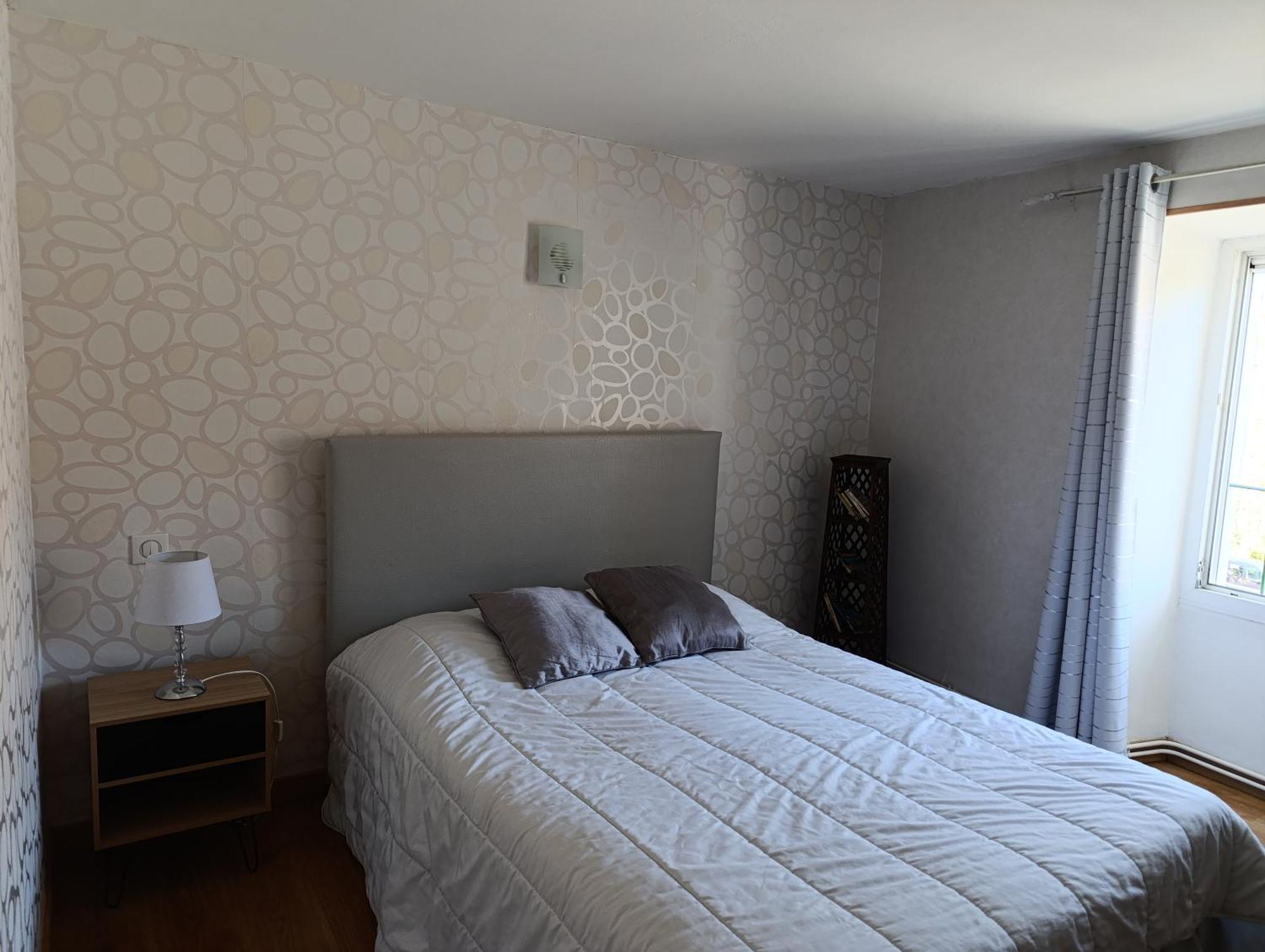 Maison de village spacieuse et agréable Saint-Georges-de-Luzençon Extérieur photo