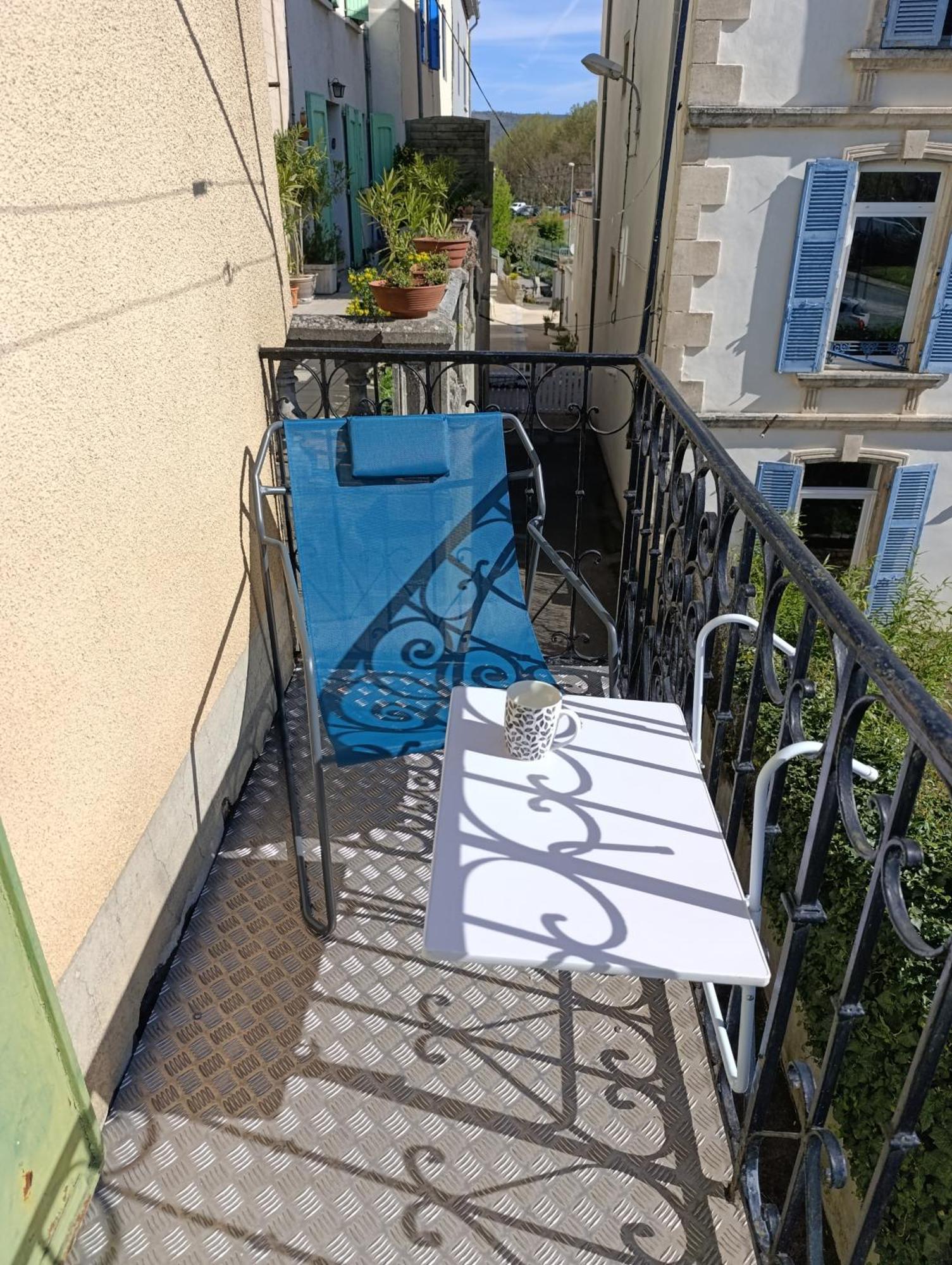Maison de village spacieuse et agréable Saint-Georges-de-Luzençon Extérieur photo
