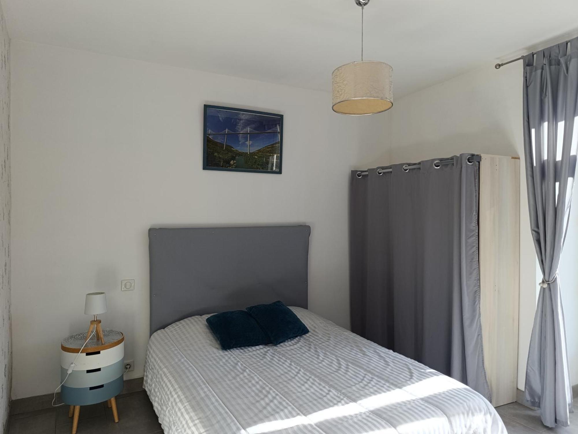 Maison de village spacieuse et agréable Saint-Georges-de-Luzençon Extérieur photo